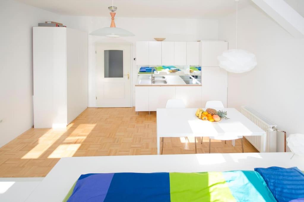 The Cute, Sunny Apartment In The Center +P Ljubljana Exterior photo